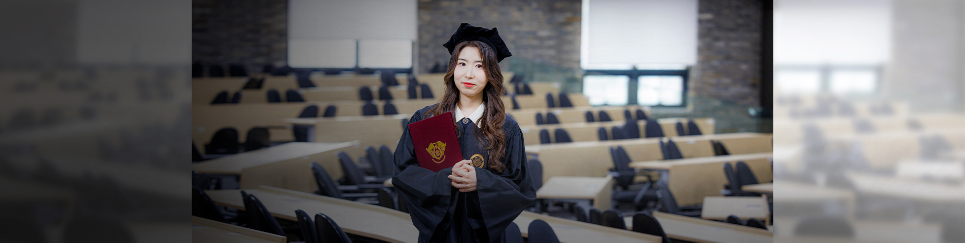 Student Min-ji Kang Passed the National Licensing Exam for Doctor of Korean Medicine at the Top of Her Class