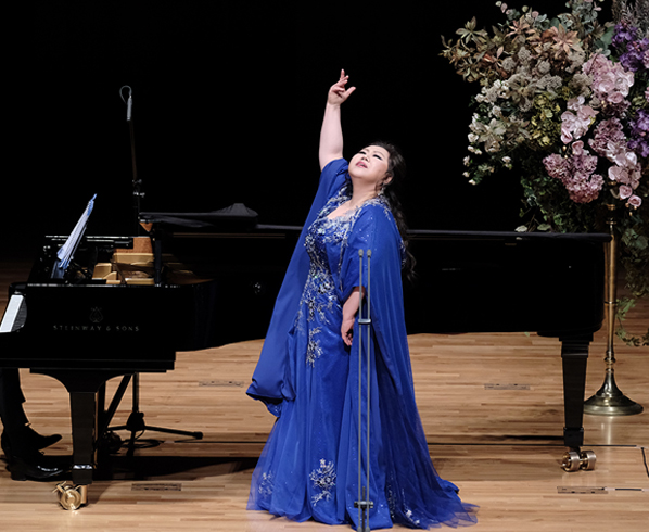 경희대학교 로고 이미지